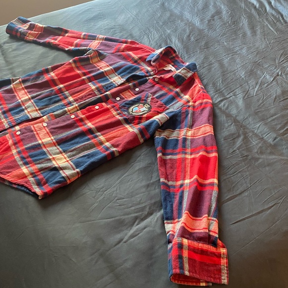 Women’s Tartan Flannel - Picture 3 of 11